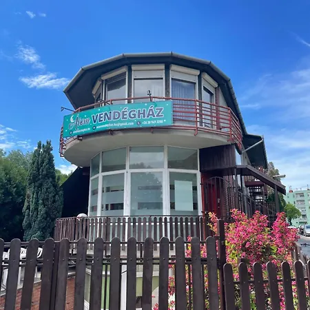 Alom Vendeghaz Maison d'hôtes Dunaújváros